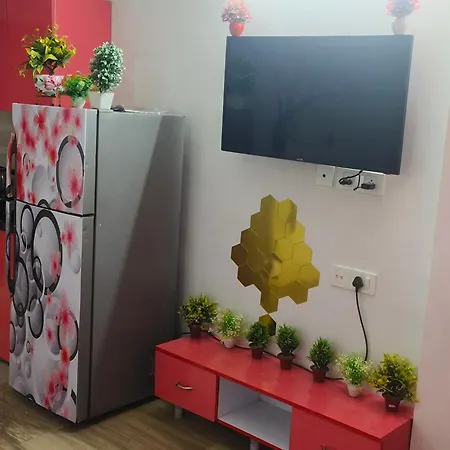 Studio Apartment By La Valentino Near Expo Mart Greater Noida Exterior photo