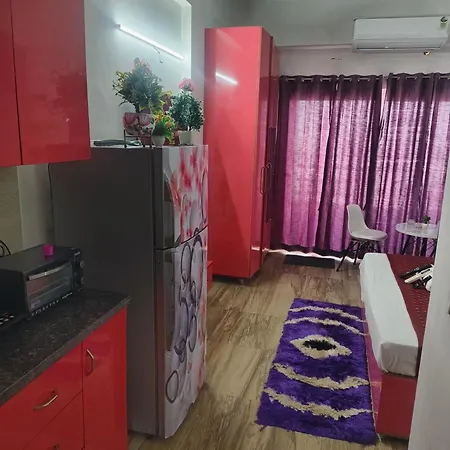 Studio Apartment By La Valentino Near Expo Mart Greater Noida Exterior photo