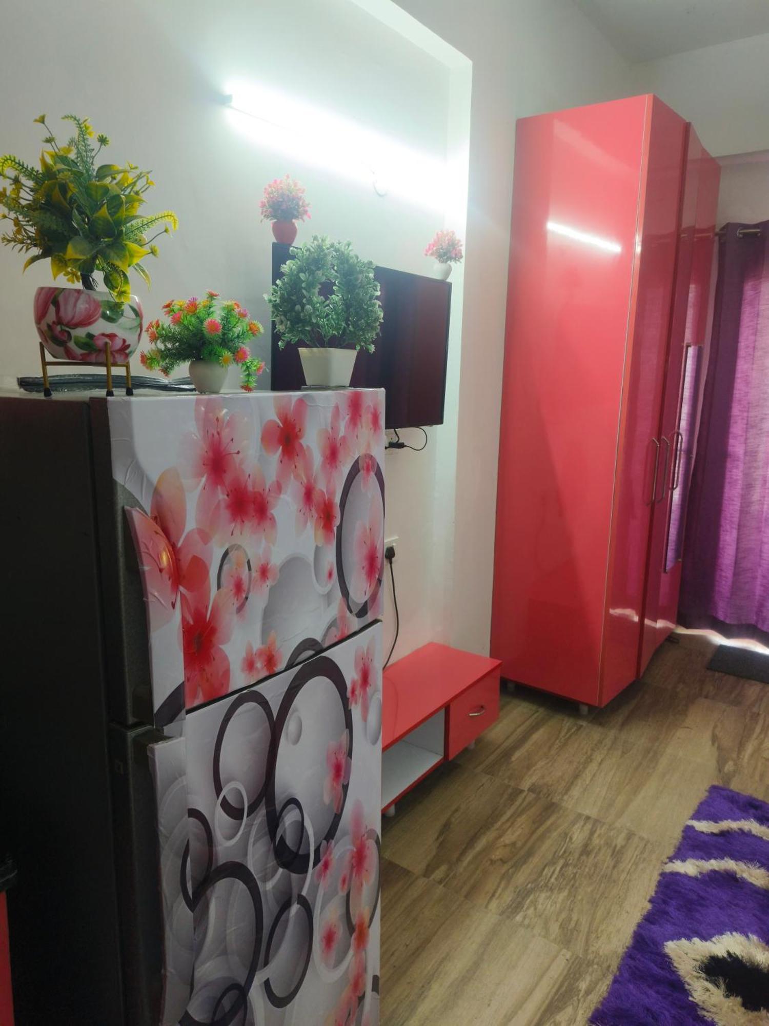 Studio Apartment By La Valentino Near Expo Mart Apartment