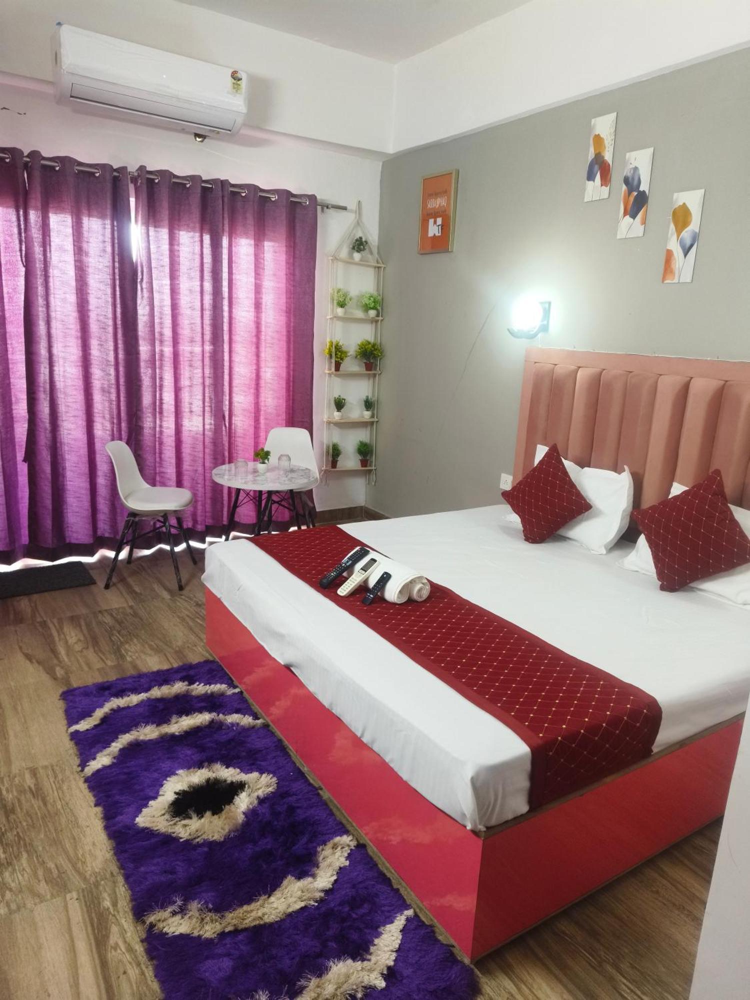 Studio Apartment By La Valentino Near Expo Mart * Greater Noida